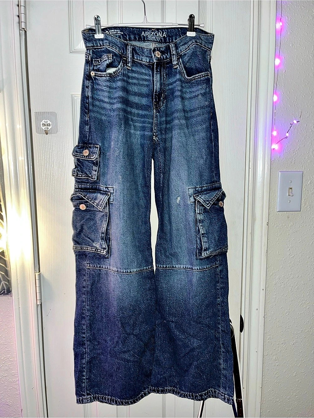 Arizona Cargo Straight low rise baggy Jeans